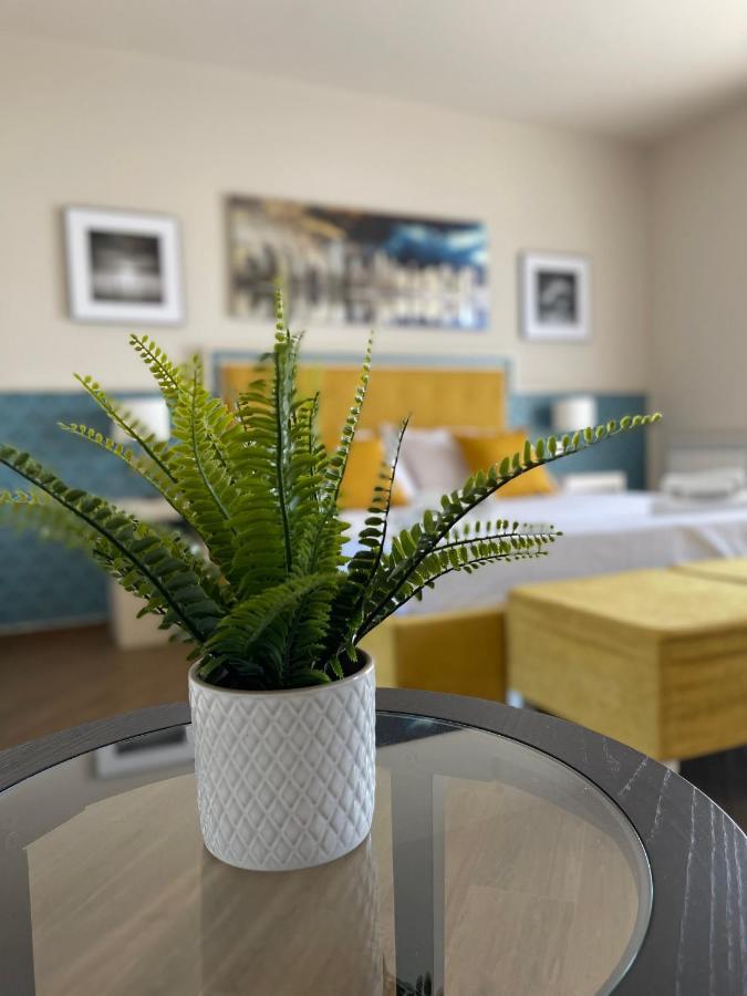 Mb Giurati Suites Mascali Eksteriør billede